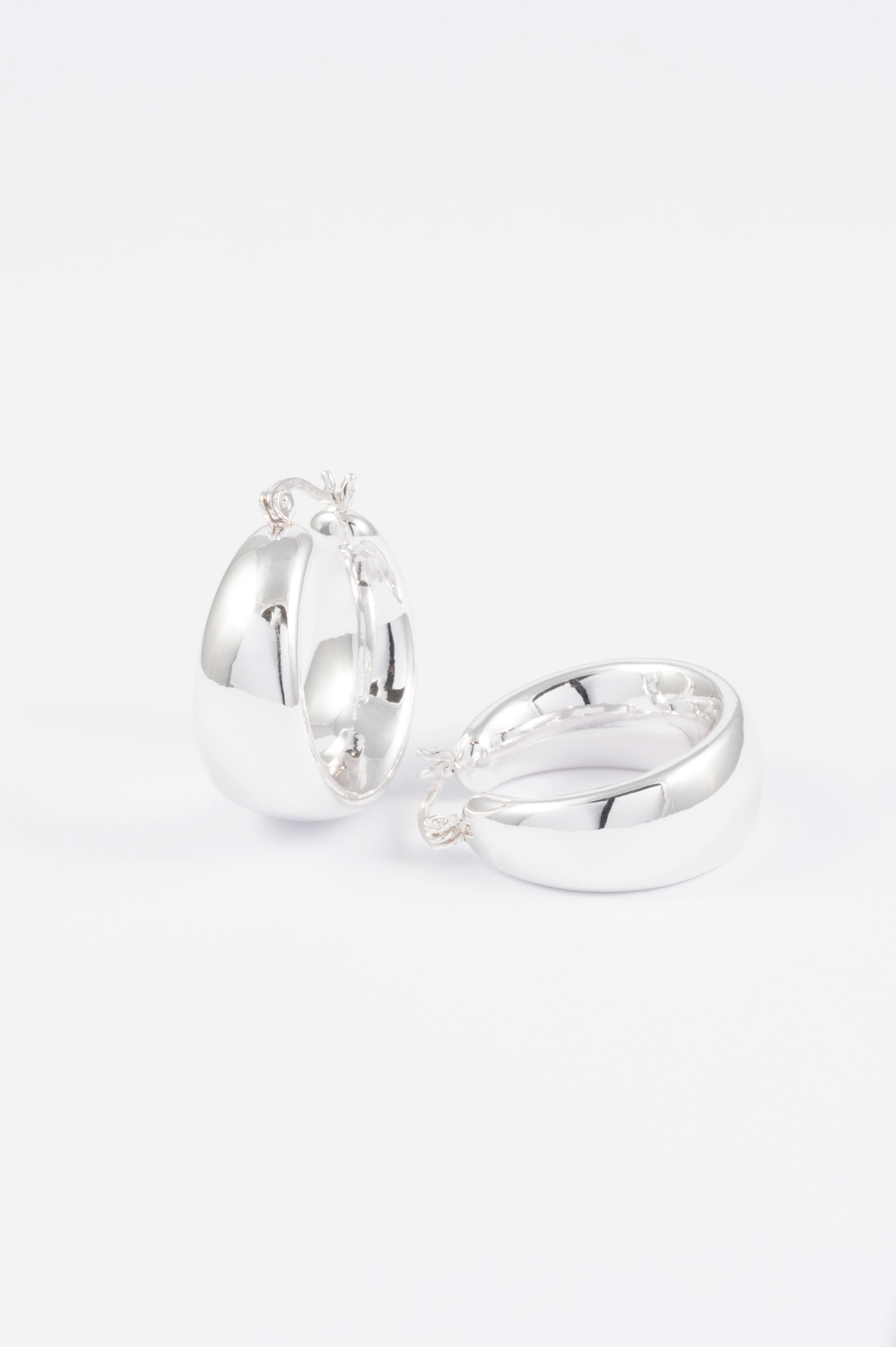 SILVER POLISHED CHUBBY HINGED HOOP EARRING