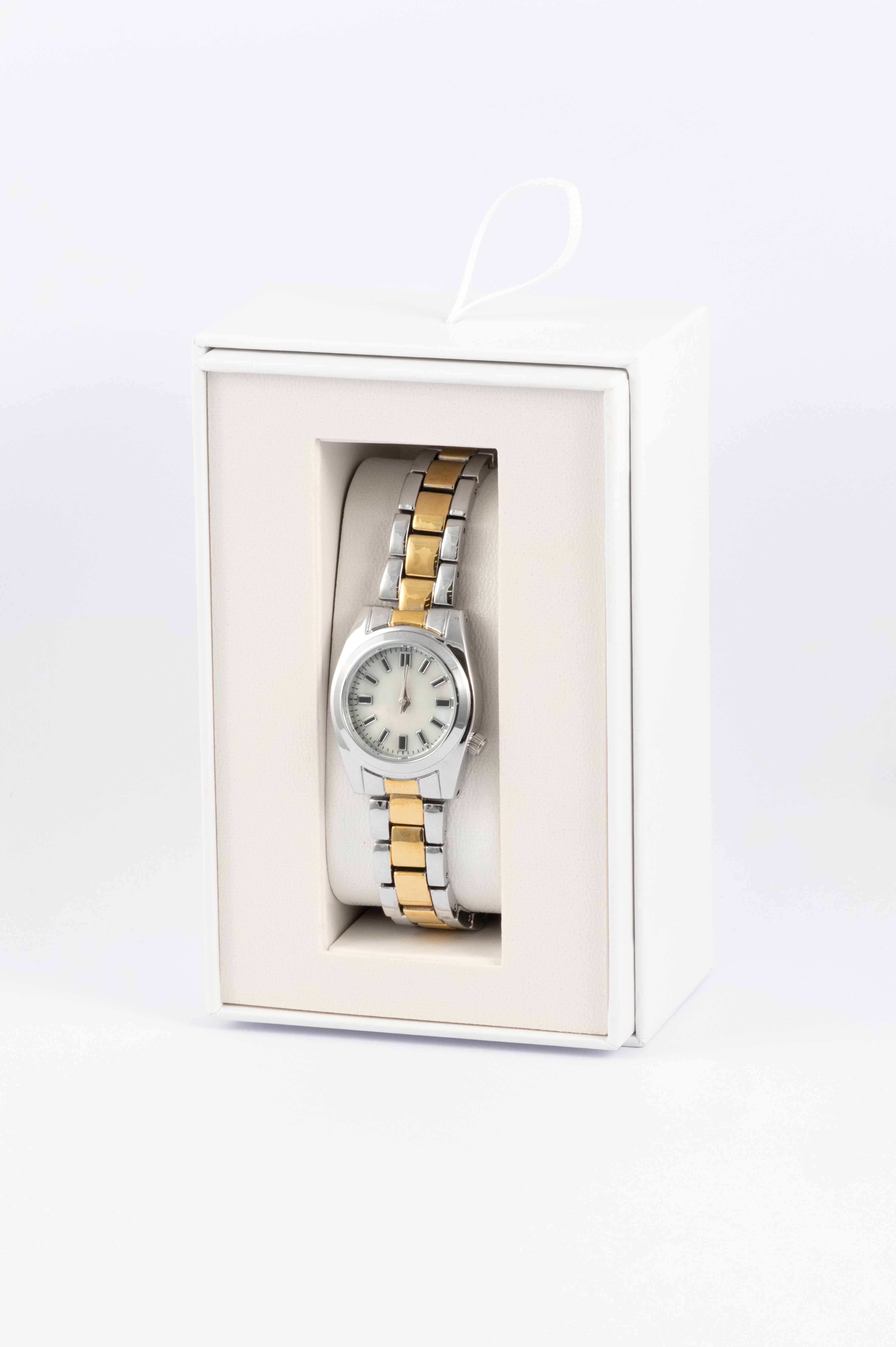 SILVER AND GOLD CLASSIC CIRCLE FACE WATCH