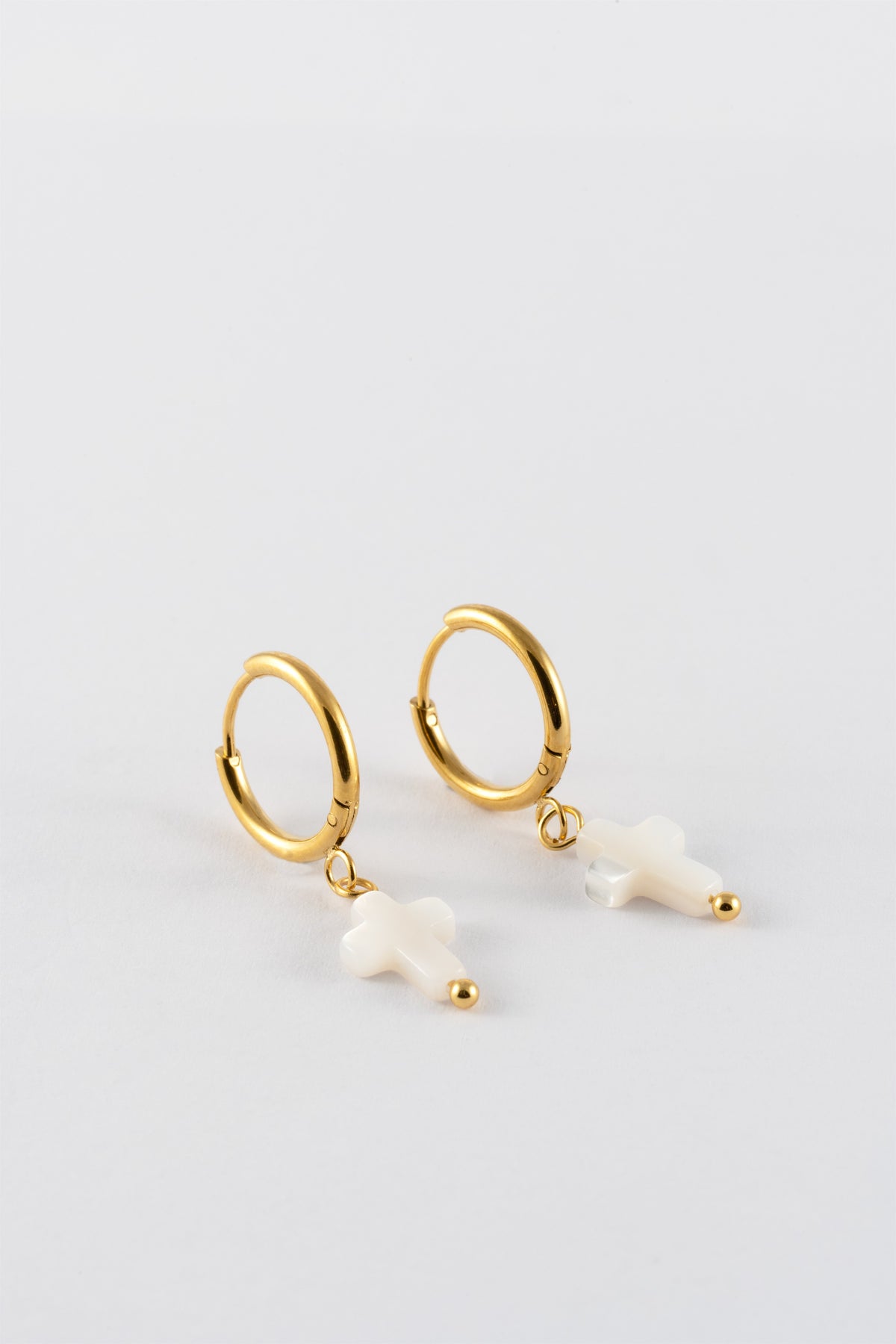 WATERPROOF GOLD CROSS HEART HUGGIE HOOPS