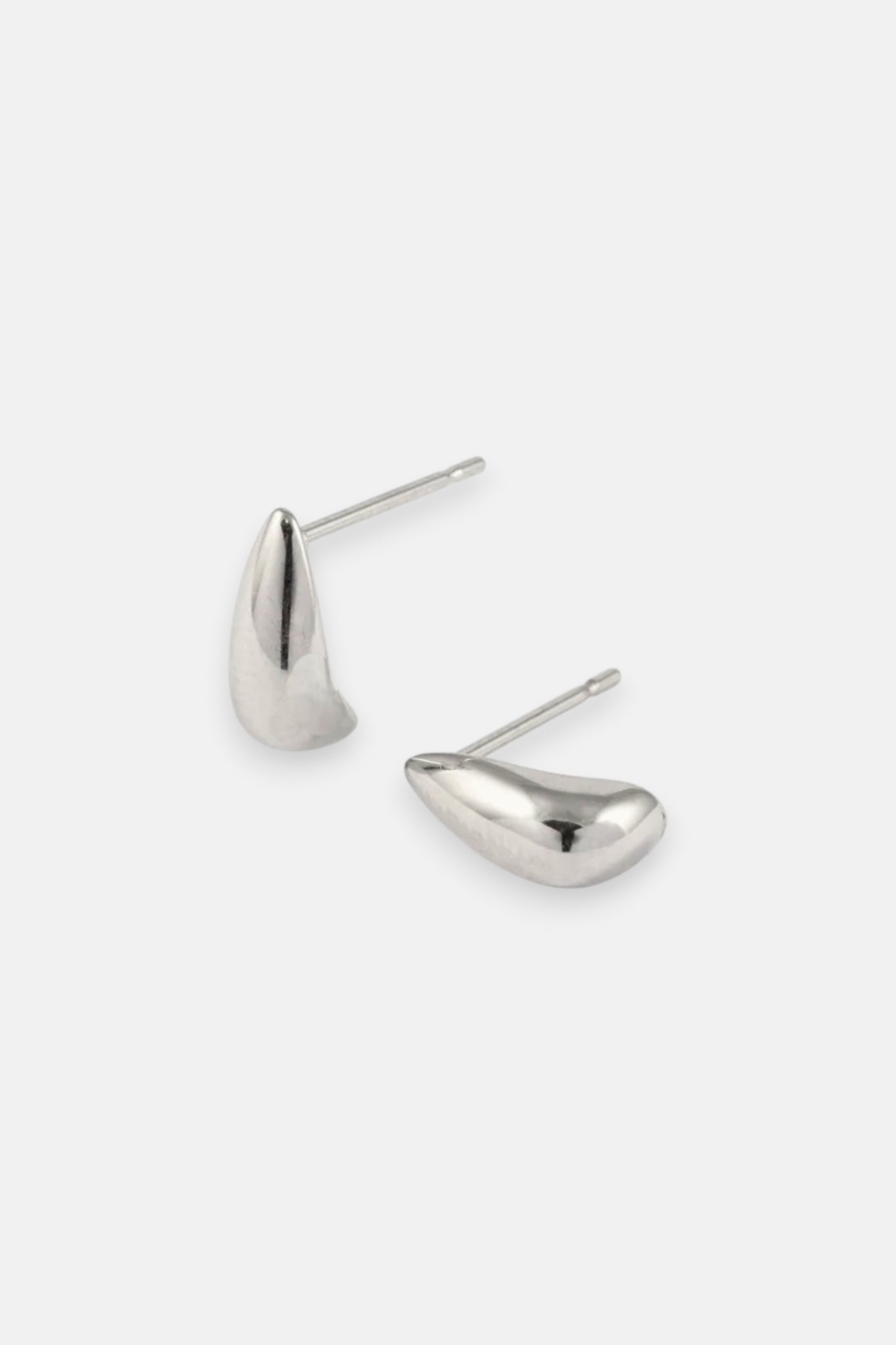 SILVER MINI CURVED STUD EARRING