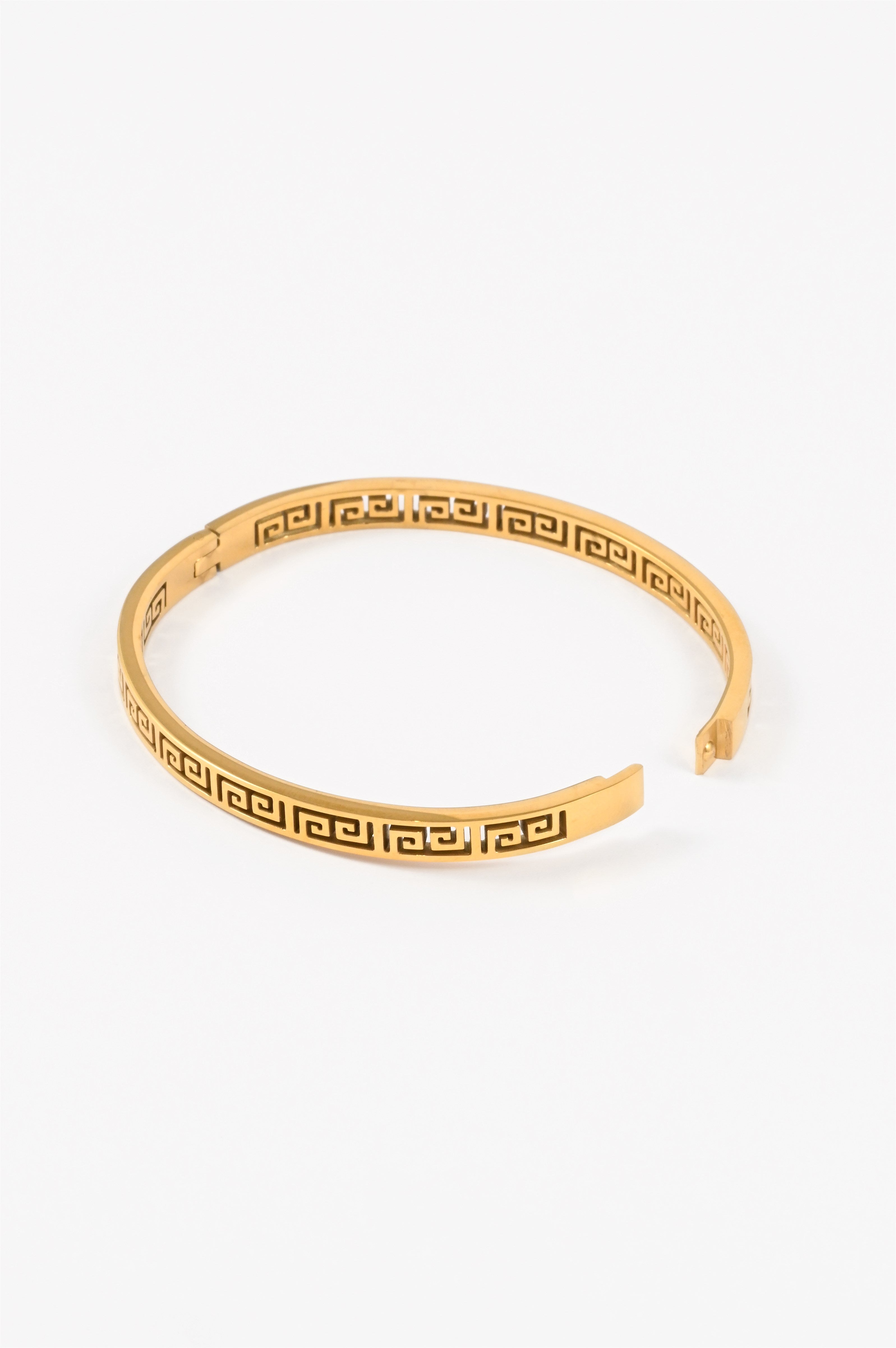WATERPROOF GOLD ETCHED DETAIL HINGED BANGLE