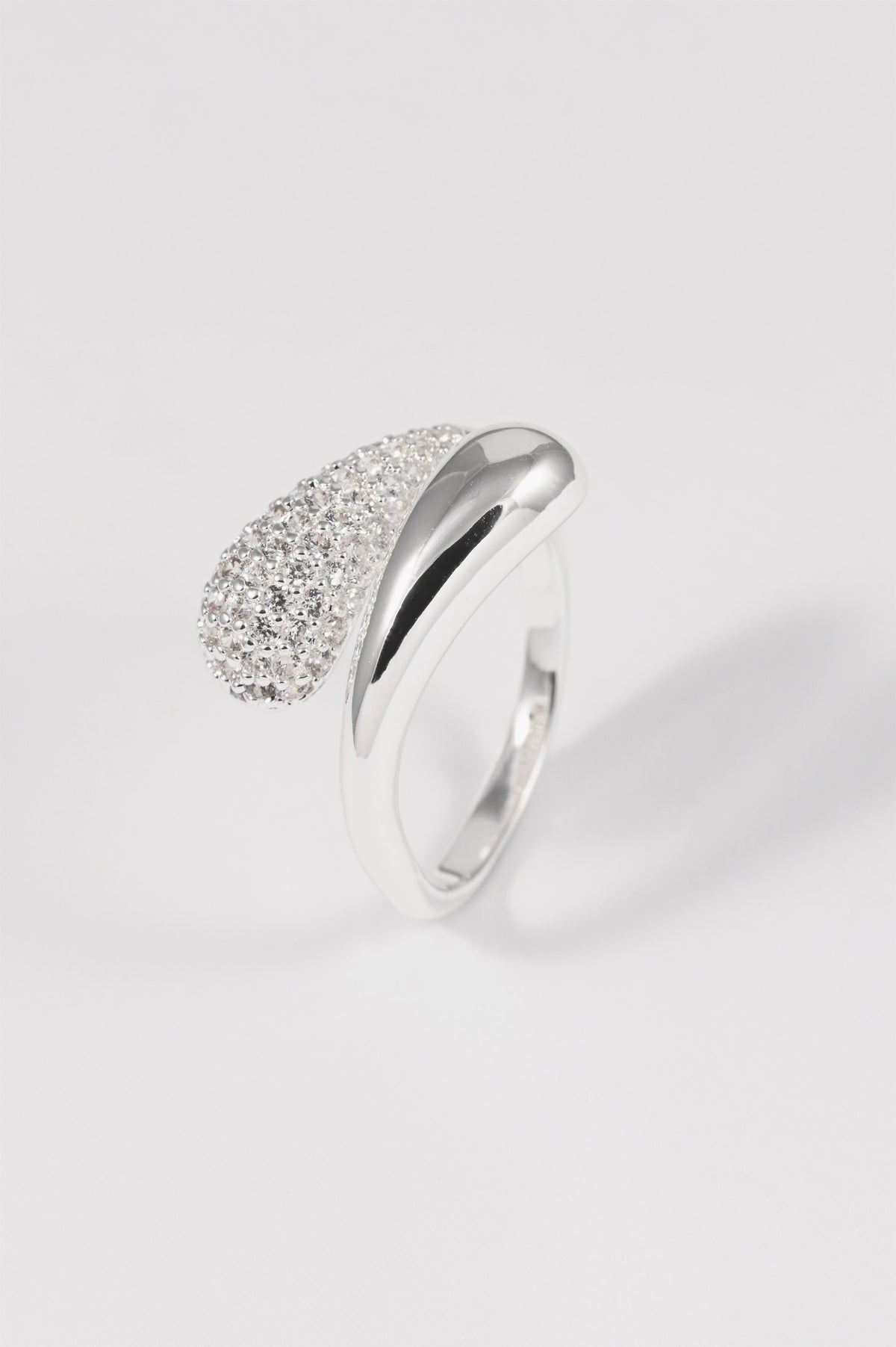 Piercing Interlocking Rings SILVER INTERLOCKING PAVE ADJUSTABLE RING