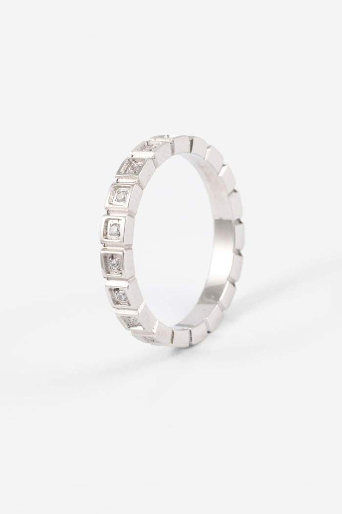 WATERPROOF SILVER SQUARE CZ EMBEDDED RING - SM