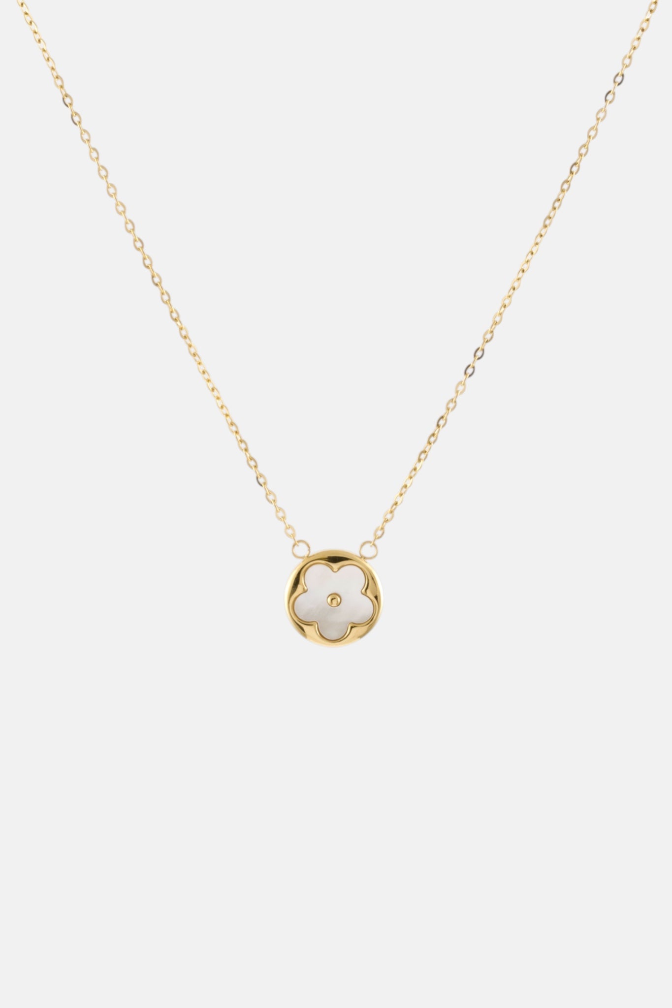 GOLD IVORY SHELL PENDANT CHAIN NECKLACE